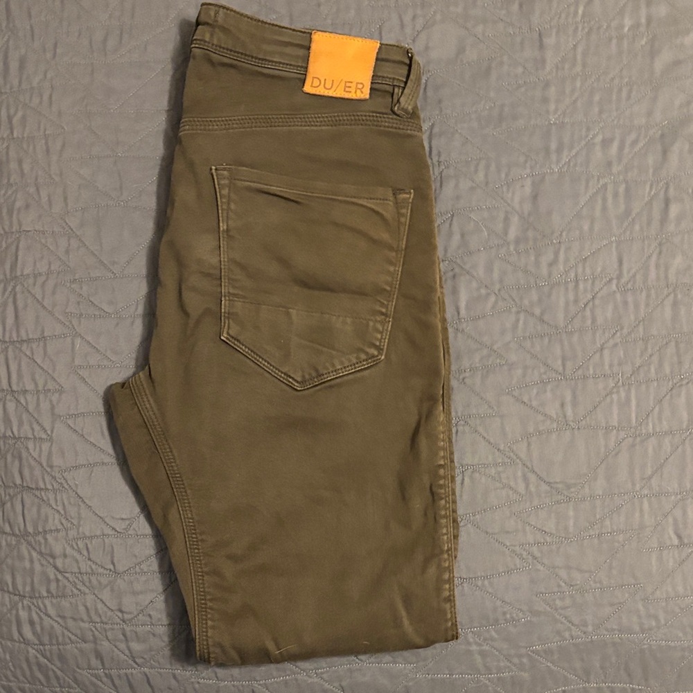 DUER Men's Slim Fit Khaki Jeans
